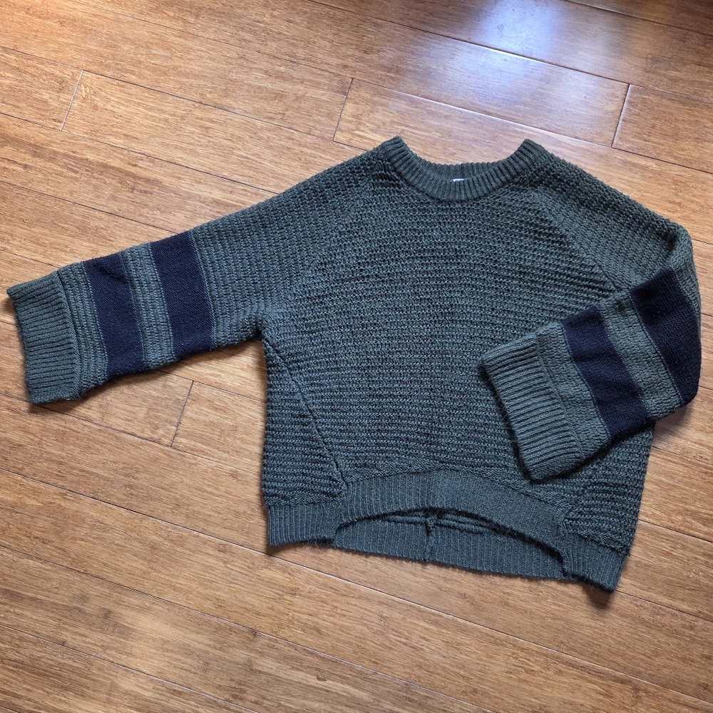 Don't Ask Why Green and Black Knit 3/4 Sleeve Cropped Sweater One Size Fits Most